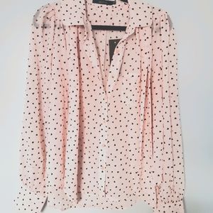 Adorable pink blouse with hearts 💕